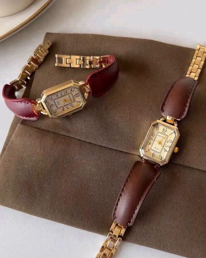 Vintage Style Quartz Watch with Genuine Leather Strap For Women
