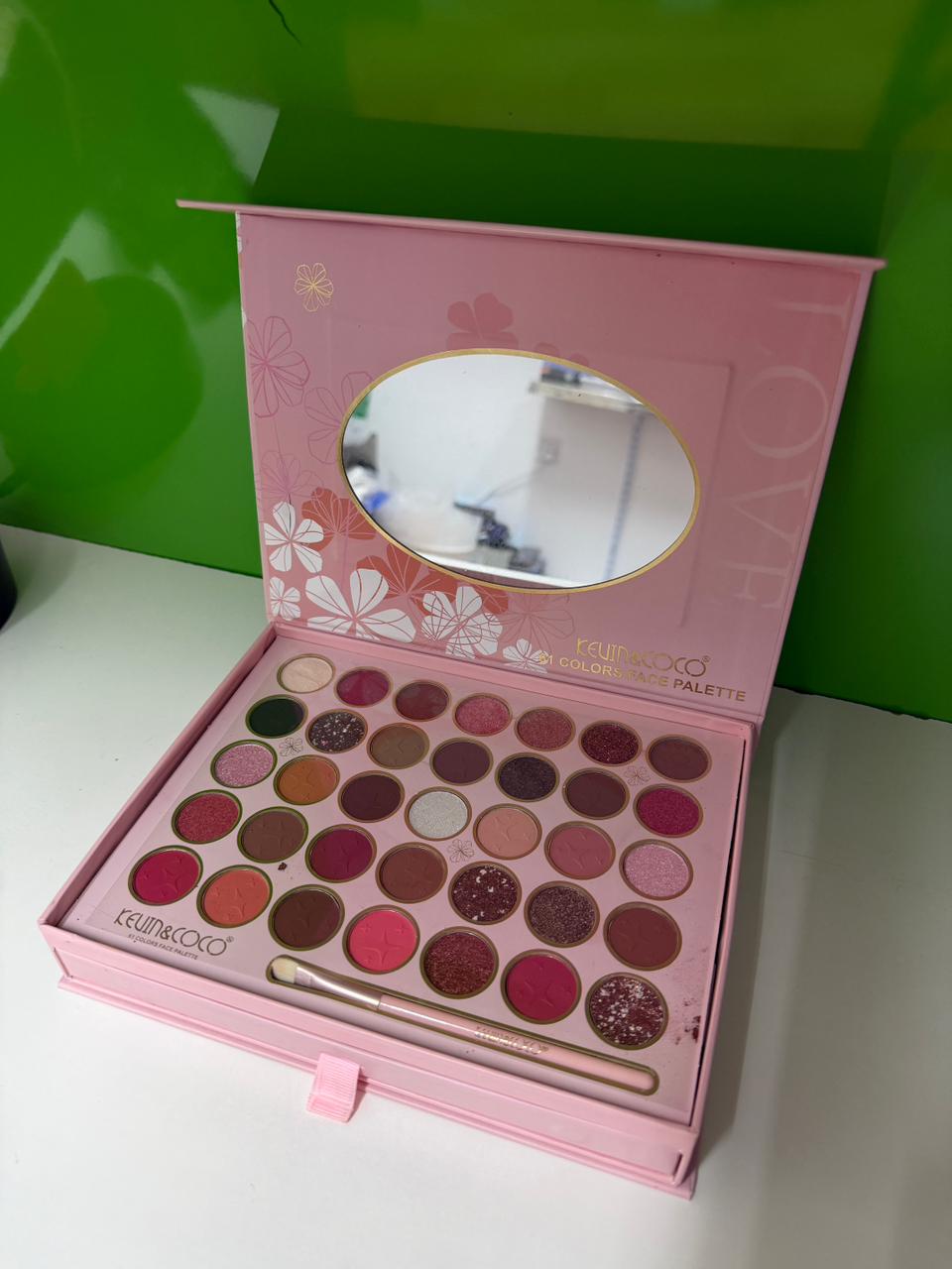 KEVIN & COCO 61 Colors Face Eyeshadow Palette